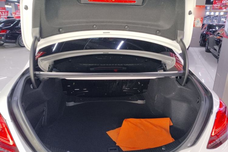 Used Mercedes-Benz C-Class 2019 C 260 L 4MATIC Sport Edition
