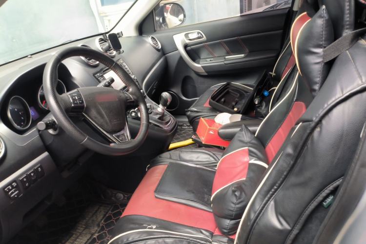 Used Haval H6 2013 Upgraded Model 1.5T Manual Two-Wheel Drive Elite Version