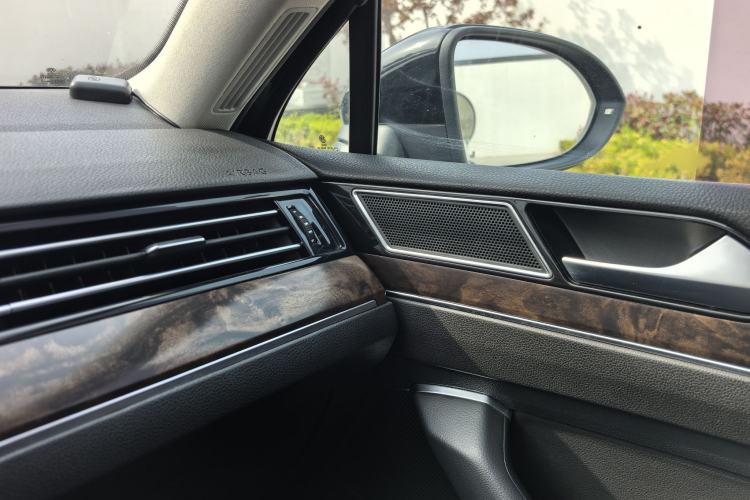 Used Volkswagen Magotan 2017 330TSI DSG Luxury Model