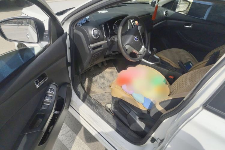 Used Venucia T70 2015 1.6L Manual Ruixing Edition Driver Seat