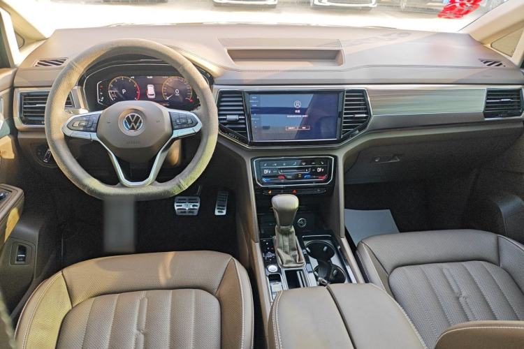 Used Volkswagen Viloran 2020 330TSI Luxury Edition
