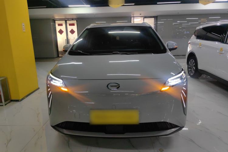 Used AION Y 2024 Younger Front