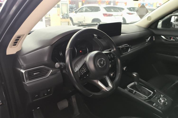 Used Mazda CX-5 2022 2.0L Automatic Two-Wheel Drive Zhiya Version Center Console