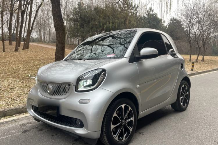 Used smart fortwo 2015 1.0L 52 kW Hardtop Passion Edition
