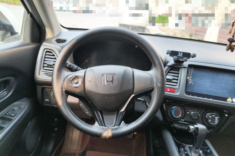 Used Honda Vezel 2015 1.5L CVT two-wheel drive Comfort trim
