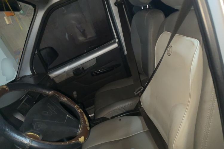 Used Wuling Rongguang 2011 1.2L Base Version
