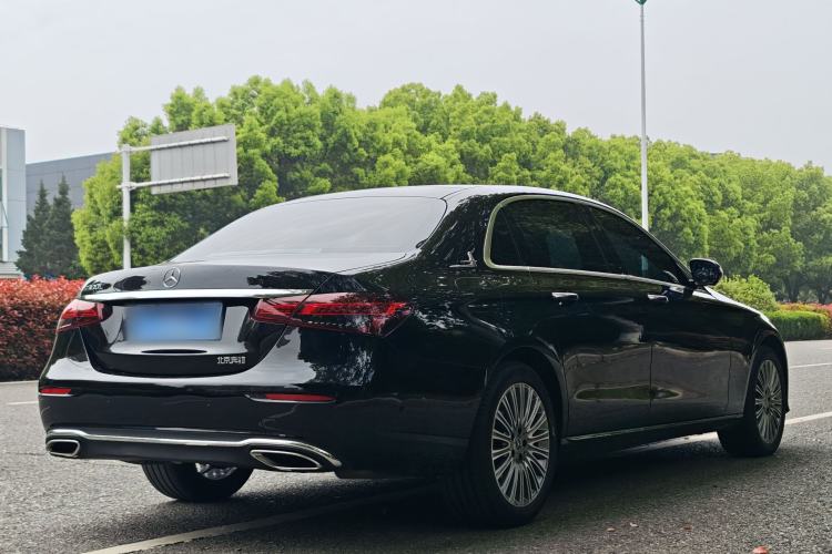 Used Mercedes-Benz E-Class 2023 E 300 L Luxury Model Exterior 12