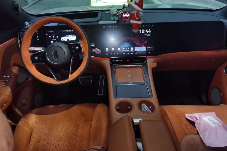 Used Hima AITO M8 2025 Extended-Range Ultra Version 53.4 kWh 5-Seater Edition