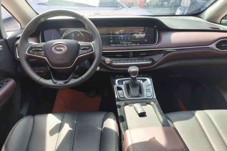 Used GAC Trumpchi M6 2023 PRO 270T DCT Luxury Edition Center Console