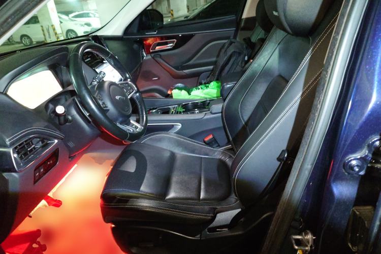 Used Jaguar F-PACE 2016 2.0T Two-Wheel-Drive R-Sport Sport Edition
