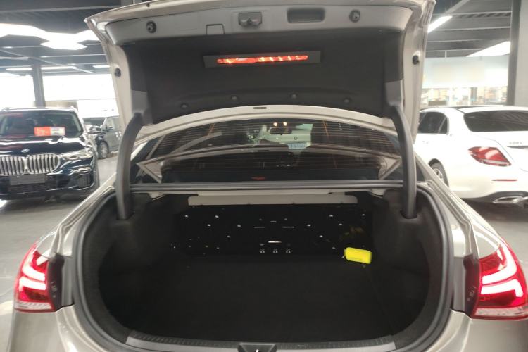 Used Mercedes-Benz A-Class 2021 A 200 L Sport Sedan Fashion Model
