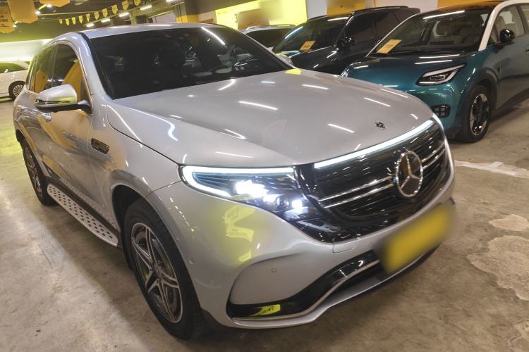 Used Mercedes-Benz EQC 2022 EQC 400 4MATIC Front Right 45 Deg