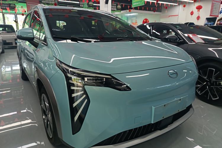 Used AION Y 2023 Younger