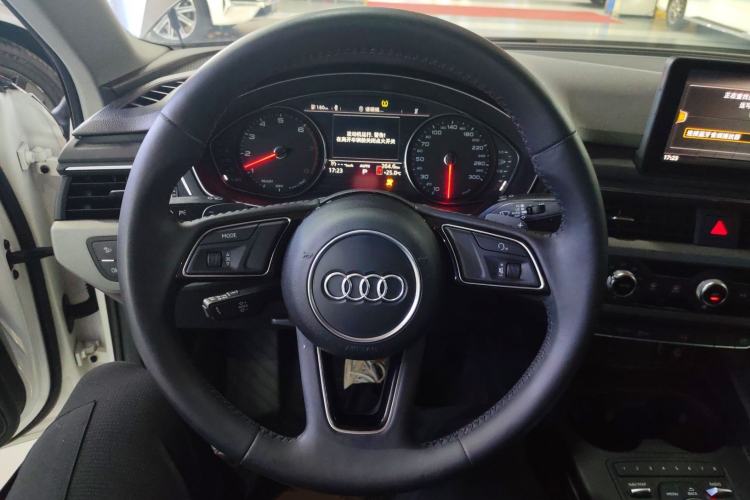 Used Audi A4L 2018 30th Anniversary Edition 40 TFSI Trendy Model
