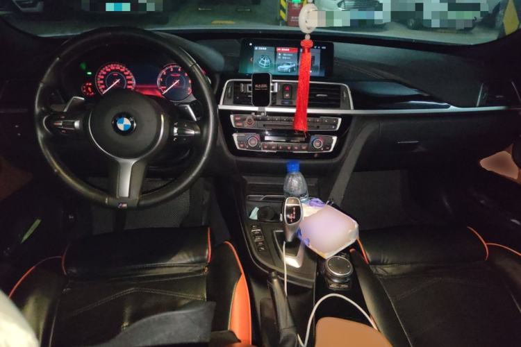 Used BMW 3 Series GT 2019 320i M Sport Night Edition Center Console