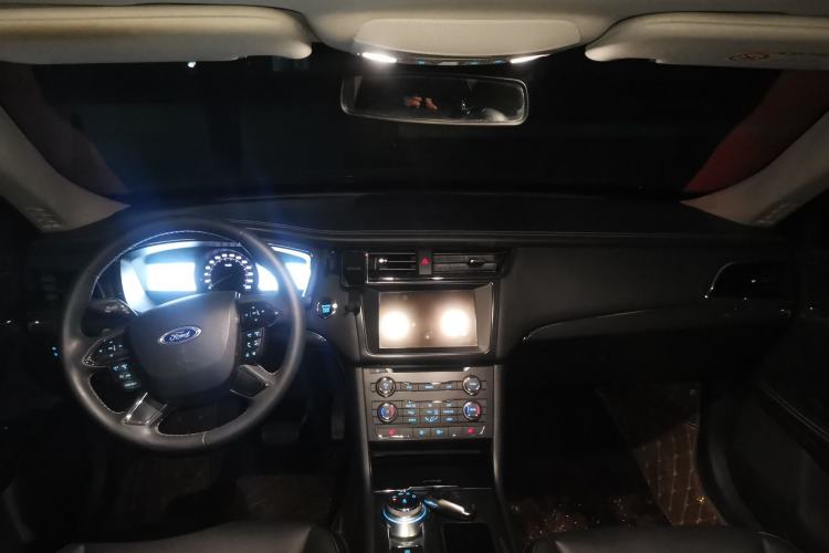 Used Ford Taurus 2016 EcoBoost 180 Luxury Model