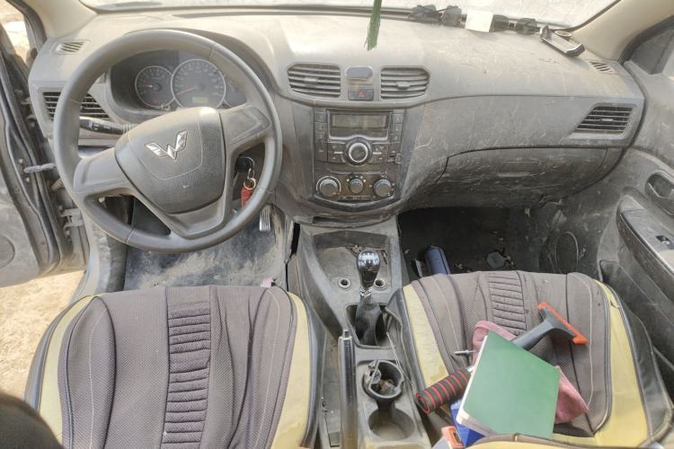 Used Wuling Hongguang 2014 1.2L Base Model China IV
