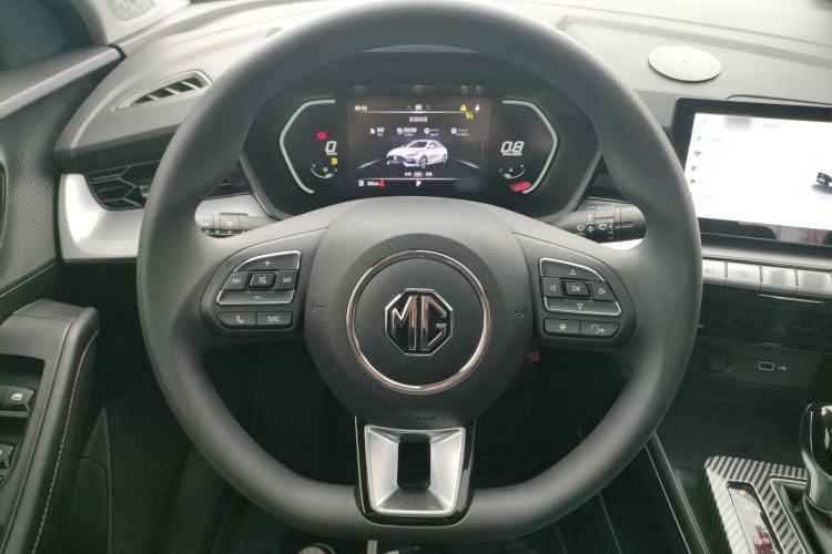 Used MG 5 2022 180 DVVT CVT Youth Luxury Edition
