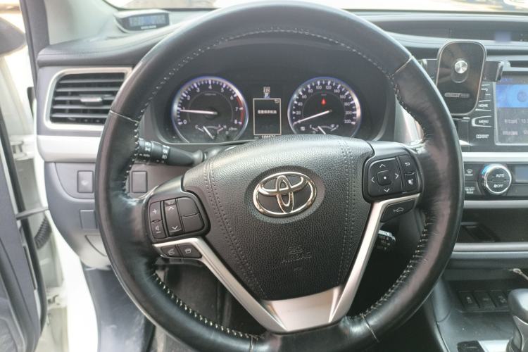 Used Toyota Highlander 2015 2.0T Four-Wheel Drive Ultimate Edition 7-Seater