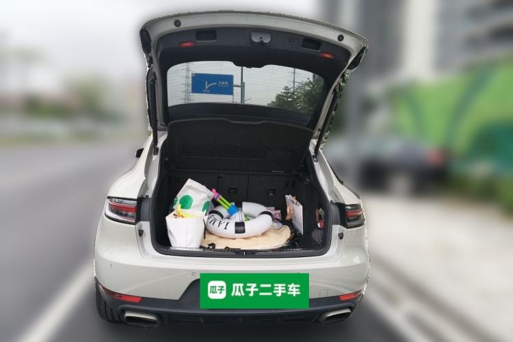 Used Porsche Macan 2018 Macan 2.0T Trunk