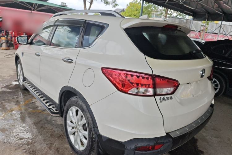 Used Dongfeng Aeolus AX7 2016 2.0L Automatic Zhiyi Trim