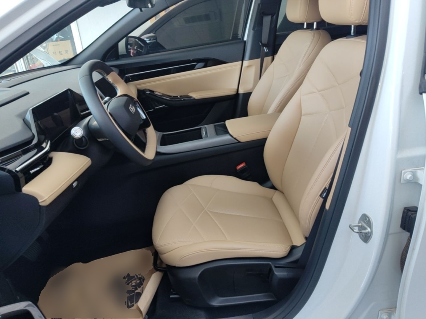 Geely Galaxy L6 2023 60km PLUS — снимка 17