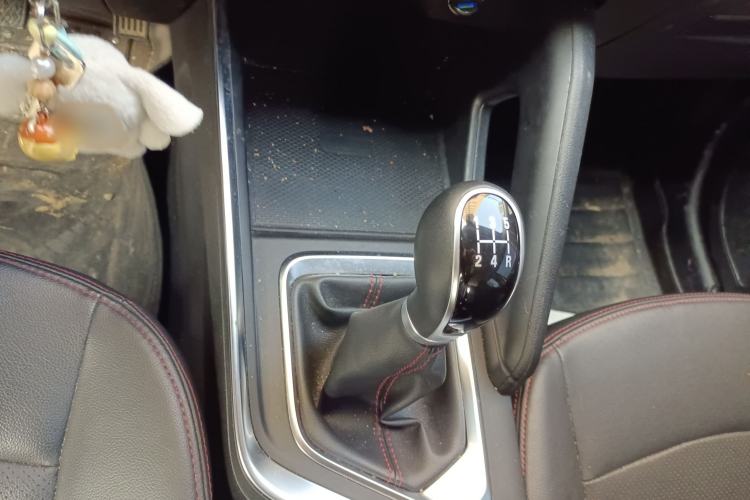 Used Livan X3 PRO 2022 1.5L Manual Little Cutie
