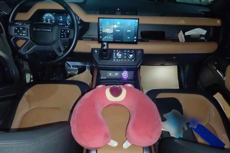 Used Land Rover Defender 2023 110 3.0T P400 X-DYNAMIC HSE Center Console