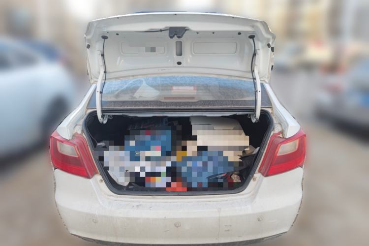 Used CHANGAN Alsvin V3 2012 1.3L Manual Luxury Version China V Standard Trunk