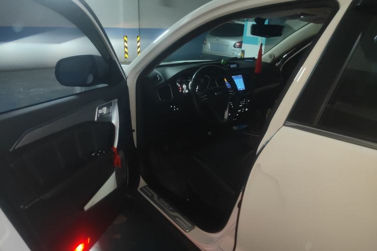 Used Geely Auto Vision X6 2016 1.8L Manual Luxury Model
