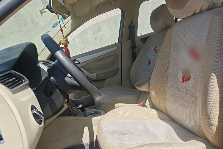 Used Volkswagen Bora 2012 1.6L Automatic Fashion Edition Left Front Seat