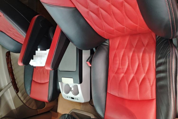 Used Mercedes-Benz Viano  Left Front Seat