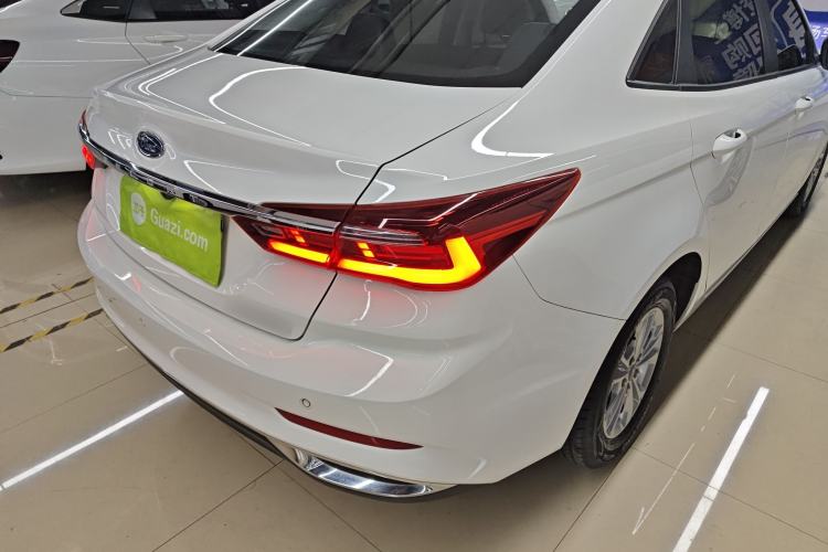 Used Ford Escort 2021 1.5L Automatic Platinum Edition
