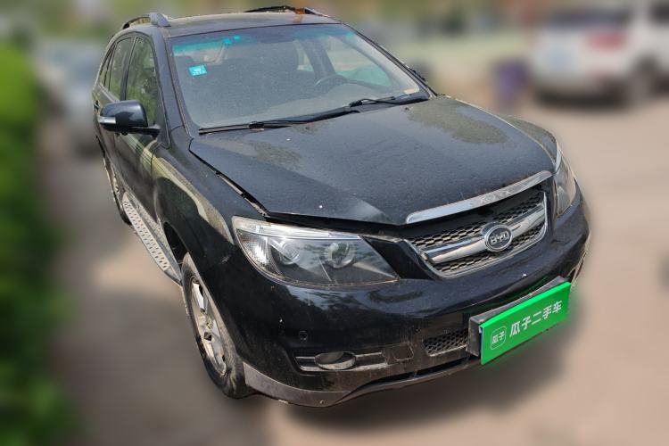 Used BYD S6 2014 1.5TI Manual Luxury 5-Seater Front Right 45 Deg