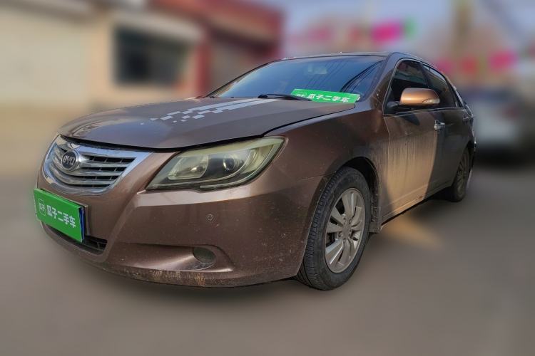 Used BYD G6 2011 2.0L Manual Luxury Version