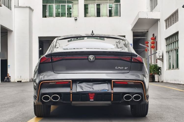 Used CHANGAN UNI-V 2022 1.5T Sport Edition
