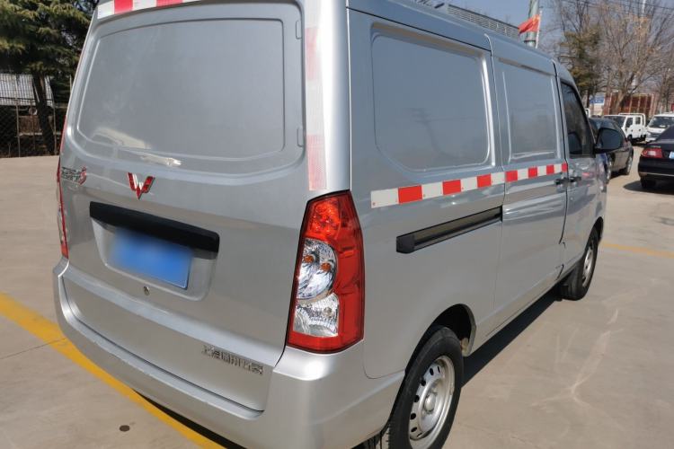 Used Wuling Rongguang S 2021 1.2L Base Model Window-Sealed 2-Seat LSI Car