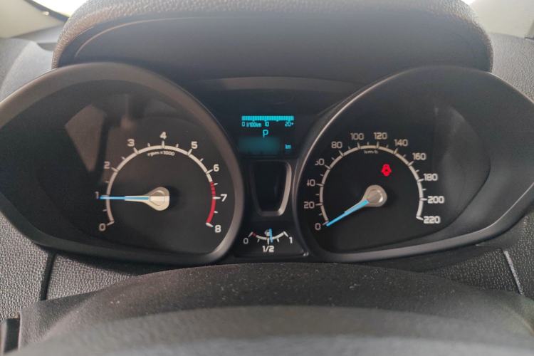 Used Ford EcoSport 2013 1.5L Automatic Fashion Model