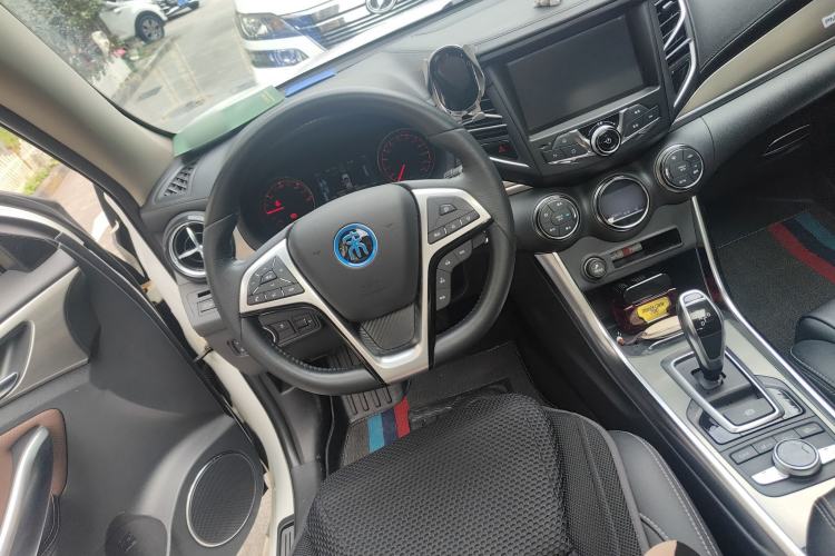 Used BYD Song New Energy 2017 Song DM 1.5TID All-Wheel Drive Luxury Model