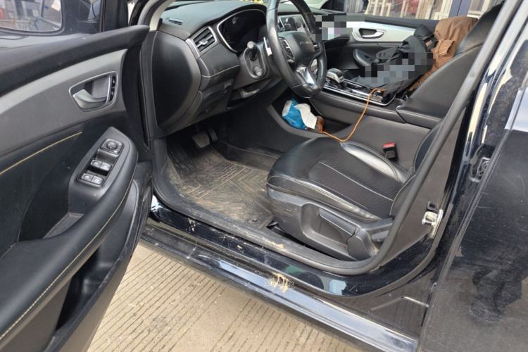 Used Roewe i6 MAX 2020 300TGI Automatic Sporty Cool Edition
