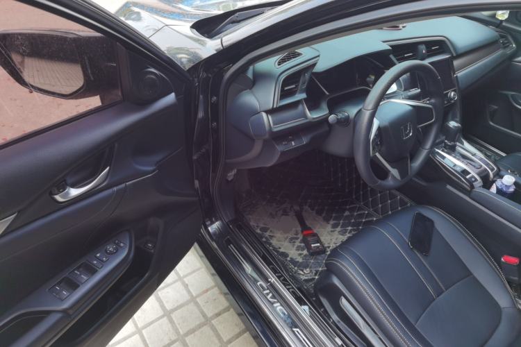 Used Honda Civic 2016 220TURBO CVT Luxury Edition
