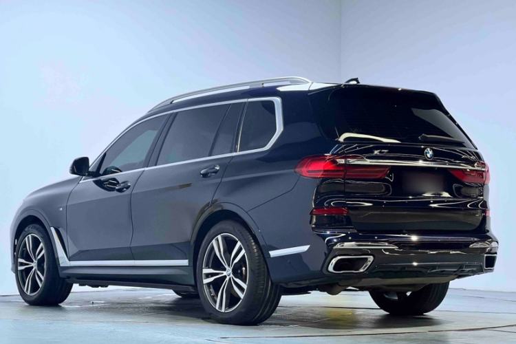 Used BMW X7 2021 Restyled xDrive40i Luxury Version with M Sport Package
