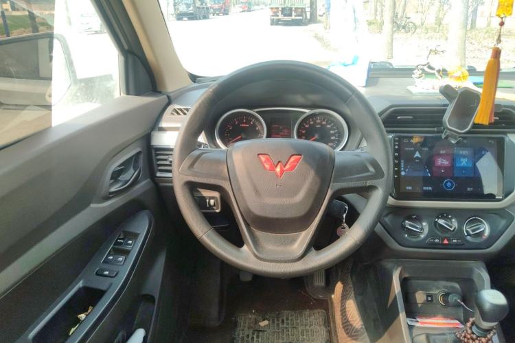 Used Wuling Hongguang 2021 1.5L S Standard Version LAR
