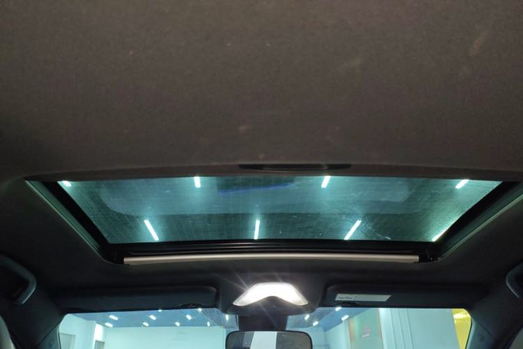 Used Toyota IZOA 2020 2.0L Yichi Version
