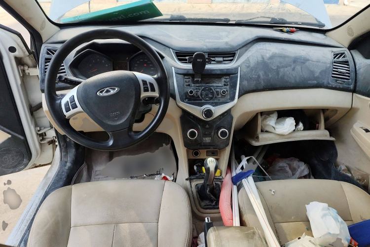 Used Chery Fengyun 2 2016 1.5L Manual Value Edition Center Console