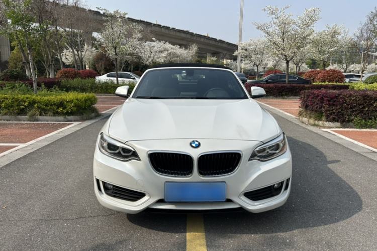 Used BMW 2 Series 2015 218i Convertible Coupe Interior 4