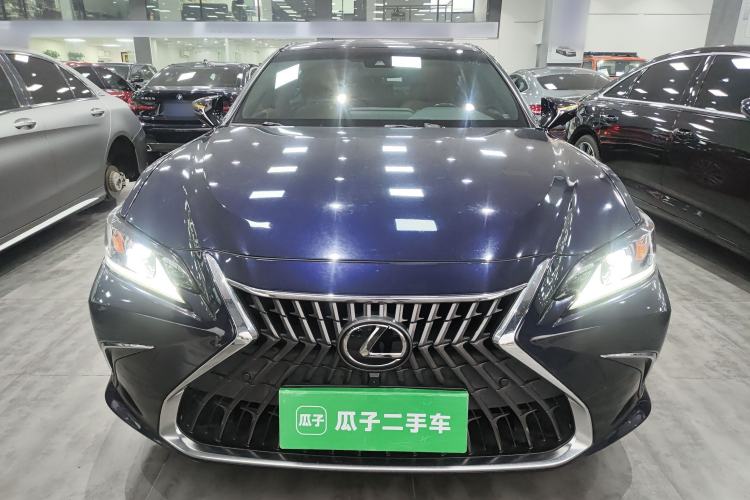 Used Lexus ES 2021 200 Excellence Edition
