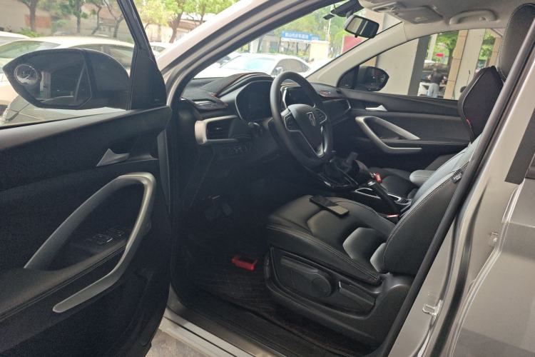 Used Baojun 530 2020 1.5T CVT Luxury Connected Version 7 Seats
