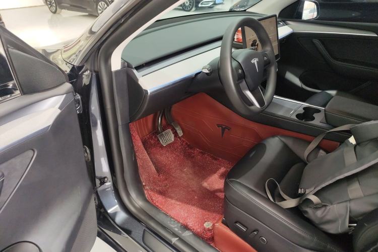 Used Tesla Model Y 2024 Rear-Wheel-Drive Version Driver Seat