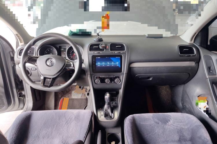 Used Volkswagen Golf 2012 1.6L Automatic Fashion Model